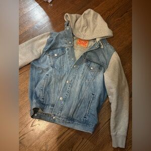 Levi's Denim Hybrid Hoodie Trucker Jacket